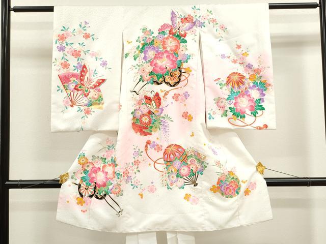 平和屋着物[]お宮参り　女の子　祝着　産着　初着　のしめ　花車舞蝶文　暈し染め　金彩　洗える着物　CAAT6195ze