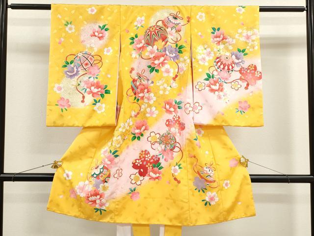 平和屋着物[]お宮参り　女の子　祝着　産着　初着　のしめ　鞠草花文　金彩　洗える着物　CAAT6197ze