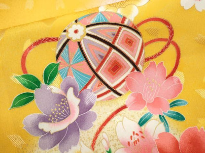 平和屋着物[]お宮参り　女の子　祝着　産着　初着　のしめ　鞠草花文　金彩　洗える着物　CAAT6197ze