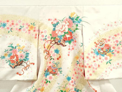 平和屋着物[]お宮参り　女の子　祝着　産着　初着　のしめ　花車　鈴　金彩　洗える着物　CAAT6338ze