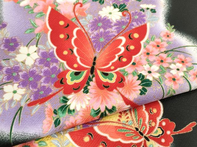 平和屋着物[]七五三　女の子　７歳　祝着　四つ身　飾り帯・小物セット　草花舞蝶文　黒地　金彩　洗える着物　CAAT6372ze