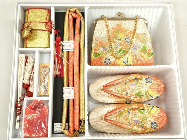 平和屋着物[]七五三　女の子　７歳　祝着　四つ身　飾り帯・小物セット　草花舞蝶文　黒地　金彩　洗える着物　CAAT6372ze