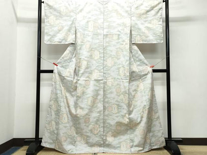 平和屋着物●本場大島紬 白大島 7マルキ 吉祥亀甲文 反端付き 正絹 逸品 CAAT6948vf