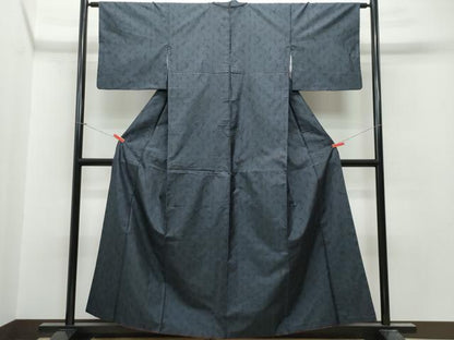 平和屋着物●本場大島紬 9マルキ 麻の葉文様 松坂屋扱い 正絹 逸品 CAAT6952vf