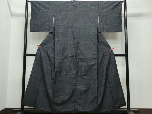 平和屋着物●本場大島紬　吉祥花唐草文　正絹　逸品　CAAT7162vf