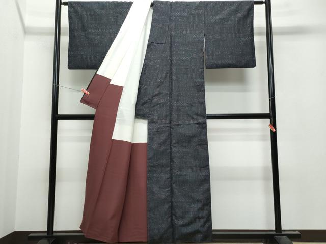 平和屋着物●本場大島紬　吉祥花唐草文　正絹　逸品　CAAT7162vf