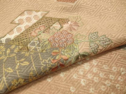 平和屋着物▽中国三大刺繍 スワトウ刺繍 訪問着 単衣 絞り 松皮菱花文 金彩 正絹 逸品 未使用 CAAT7485vp