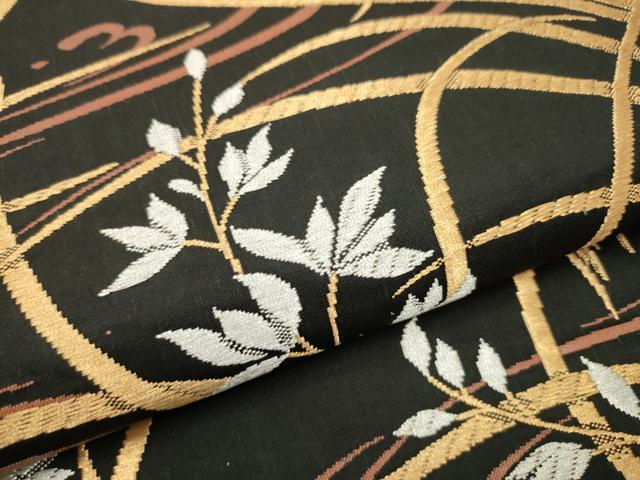 平和屋着物●六通柄 本袋帯 流水草花文 黒地 金糸 正絹 逸品 CAAT8055hy