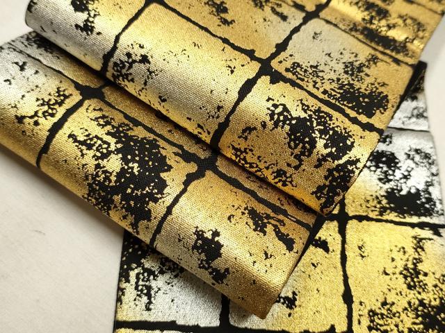 平和屋着物●男性　角帯　変わり市松文様　黒地　金銀彩　正絹　逸品　CAAT8350hy