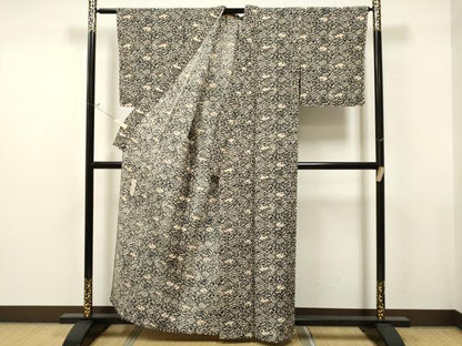 平和屋着物▽上質な小紋 単衣 作家物 本草木染 型染め 松竹梅花文 正絹 逸品 未使用 CAAT9209dy