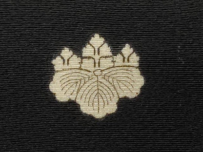 平和屋着物■豪華黒留袖　刺繍　雲重ね飛鶴文　金彩　正絹　逸品　CAAU0683ev
