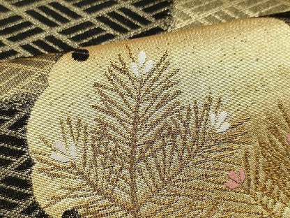 平和屋着物●六通柄袋帯 唐織 雪輪枝花文 黒地 金糸 正絹 逸品 未使用 CAAU1036yk