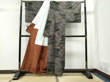 平和屋着物●本場大島紬 9マルキ 雲取り几帳吉祥花唐草文 正絹 逸品 CAAU1658yc