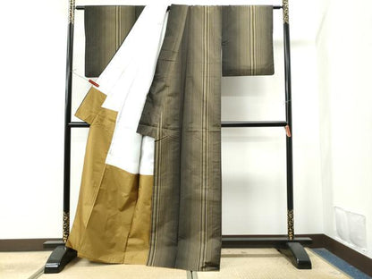 平和屋着物●本場縞大島紬　縞　正絹　逸品　CAAU1672yc