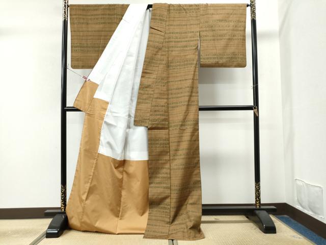 平和屋着物●上質な紬　横段吉祥文　正絹　逸品　CAAU1712yc