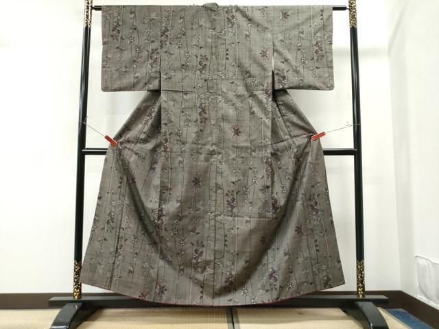 平和屋着物●本場大島紬 7マルキ 枝花文 正絹 逸品 CAAU1729yc