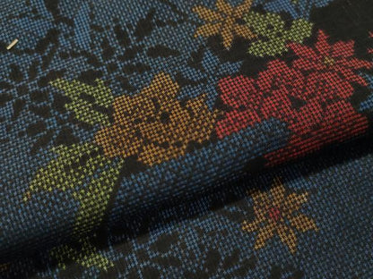 平和屋着物●本場大島紬 7マルキ 流水地紙吉祥草花文 正絹 逸品 CAAU1735yc