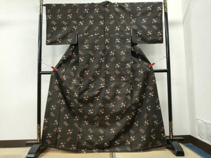 平和屋着物●国指定重要無形文化財　本場久米島紬　手織　正絹　逸品　未使用　CAAU1799yc
