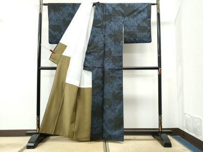 平和屋着物●本場大島紬 7マルキ 樹林文 正絹 逸品 CAAU1817yc