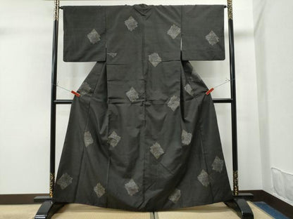 平和屋着物●上質な紬 色紙重ね花文 黒地 正絹 逸品 CAAU1856yc