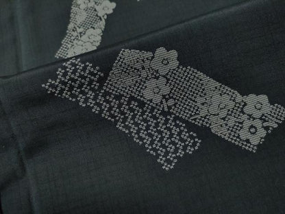 平和屋着物●訪問着　本場染大島紬　短冊吉祥花文　正絹　逸品　CAAU1869yc