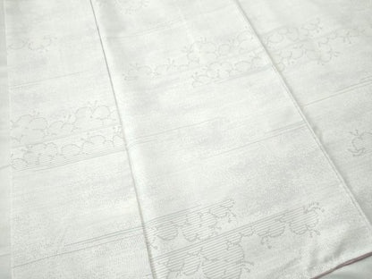 平和屋着物●本場大島紬 白大島 霞舞花文 正絹 逸品 CAAU1887yc