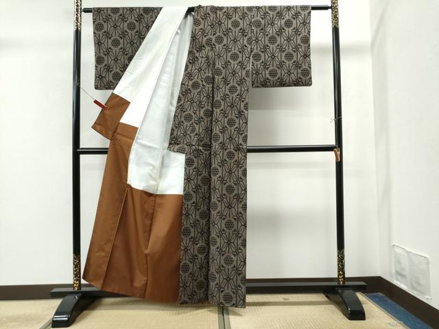 平和屋着物●本場大島紬 7マルキ 麻の葉吉祥文 正絹 逸品 CAAU1896yc