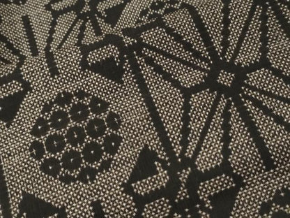 平和屋着物●本場大島紬 7マルキ 麻の葉吉祥文 正絹 逸品 CAAU1896yc