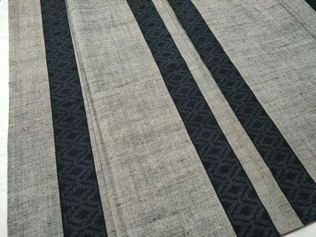 平和屋着物●結城紬 80亀甲 飛び亀甲 吉祥間道 正絹 逸品 CAAU1909yc