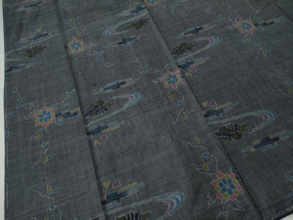 平和屋着物●本場大島紬　7マルキ　流水草花文　正絹　逸品　CAAU1978yc