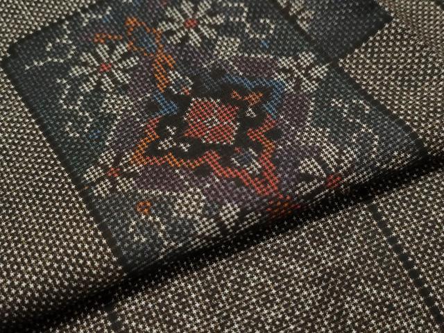 平和屋着物●本場大島紬　7マルキ　色紙重ね花唐草文　正絹　逸品　未使用　CAAU1994yc
