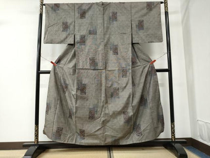 平和屋着物●本場大島紬　七宝短冊重ね笹竹南天文　正絹　逸品　CAAU2179yc