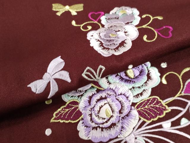 平和屋着物●女性　行灯袴　総刺繍　花唐草文　葡萄色　卒業式　洗える着物　未使用　CAAU2372yc