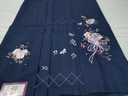 平和屋着物●女性 行灯袴 総刺繍 花唐草文 留紺色 卒業式 洗える着物 未使用 CAAU2292yc