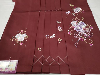 平和屋着物●女性 行灯袴 総刺繍 花唐草文 葡萄色 卒業式 洗える着物 未使用 CAAU2325yc