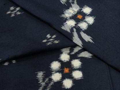 平和屋着物●上質な紬　舞花文　正絹　逸品　未使用　CAAU2411yc