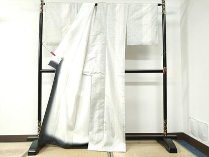 平和屋着物●本場大島紬 白大島 9マルキ 吉祥間道 正絹 逸品 CAAU2439yc