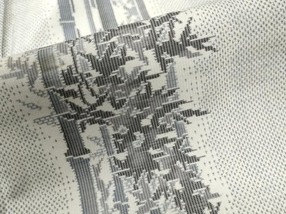 平和屋着物●本場大島紬 白大島 総絣 笹竹文 正絹 逸品 CAAU2514yc