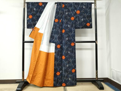 平和屋着物●上質な紬　枝花文　正絹　逸品　CAAU2530yc