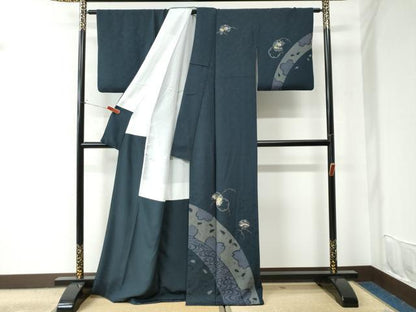 平和屋着物●訪問着 駒刺繍 雪輪流水舞桜文 紺地 金彩 正絹 逸品 CAAU2539yc