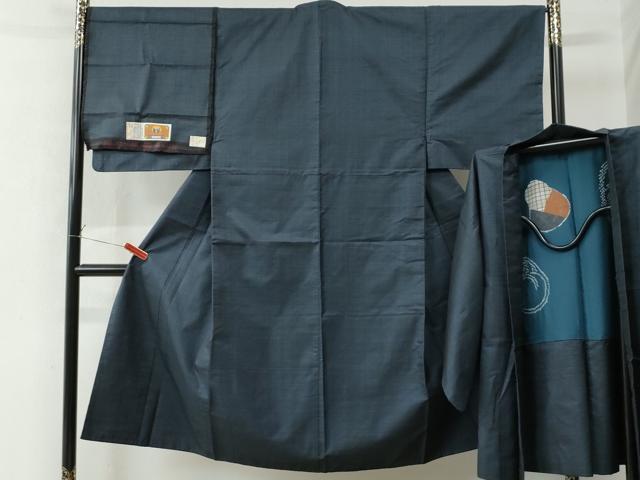 平和屋着物●男性 本場大島紬 アンサンブル 100亀甲 総詰め 仲本商事謹製 証紙付き 正絹 逸品 CAAU2582yc