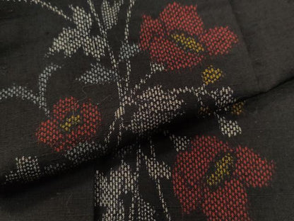 平和屋着物●上質な紬 草花文 黒地 正絹 逸品 CAAU2597yc