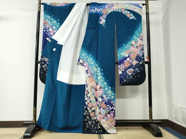 平和屋着物●豪華振袖　絞り　鬘帯吉祥花唐草文　暈し染め　金通し地　正絹　逸品　CAAU2616yc