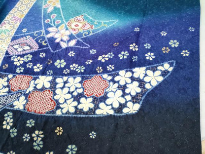 平和屋着物●豪華振袖　絞り　鬘帯吉祥花唐草文　暈し染め　金通し地　正絹　逸品　CAAU2616yc