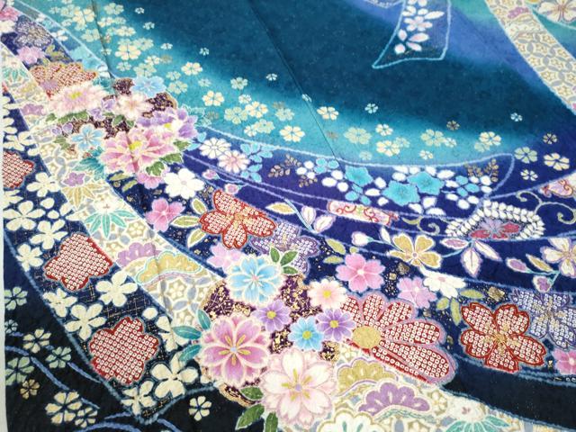 平和屋着物●豪華振袖　絞り　鬘帯吉祥花唐草文　暈し染め　金通し地　正絹　逸品　CAAU2616yc
