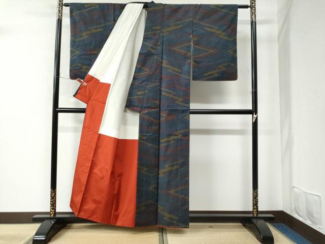 平和屋着物●本場大島紬　7マルキ　幾何学文様　正絹　逸品　未使用　CAAU2679yc