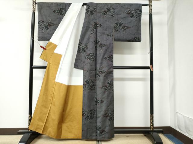 平和屋着物●本場大島紬 7マルキ 雲取り枝花文 正絹 逸品 CAAU2888yc