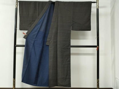 平和屋着物●男性 紬 80亀甲 黒地 正絹 逸品 CAAU2892yc