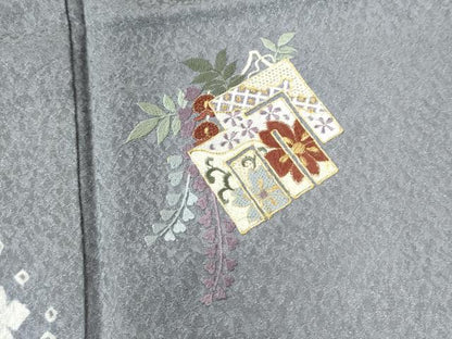 平和屋着物●訪問着　駒刺繍　絞り　源氏香　折り鶴　舞花文　銀通し地　正絹　逸品　CAAU2962yc