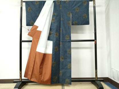 平和屋着物●本場大島紬 7マルキ 亀甲重ね吉祥文 正絹 逸品 CAAU2987yc
